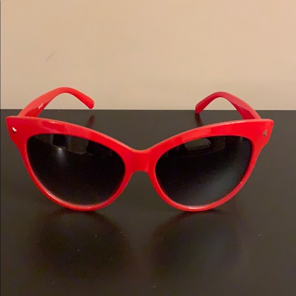 Red Cateye Sunglasses - Picture 1 of 4